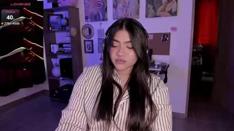 Snapshot of lolaasmith_21 chatting on September 14, 10:40 pm lolaasmith_21 online show from September 14, 10:40 pm