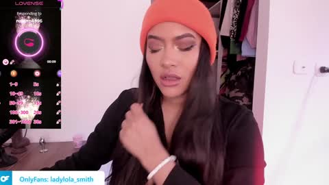 Snapshot of lolaasmith_21 chatting on February 5, 7:53 pm lolaasmith_21 online show from February 5, 7:53 pm