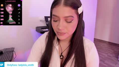 Snapshot of lolaasmith_21 chatting on January 26, 7:52 pm lolaasmith_21 online show from January 26, 7:52 pm