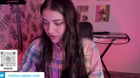 Snapshot of lolaasmith_21 chatting on March 10, 4:07 am lolaasmith_21 online show from March 10, 4:07 am