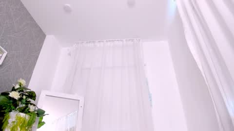 Snapshot of lolajenkiins chatting on September 23, 2:59 pm lola online show from September 23, 2:59 pm