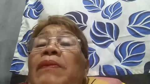 Snapshot of lolamommie chatting on January 28, 10:12 pm tey online show from January 28, 10:12 pm