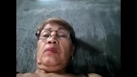 Snapshot of lolamommie chatting on September 16, 11:13 pm tey online show from September 16, 11:13 pm