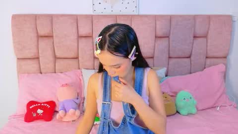 Lola online show from November 28, 7:28 pm