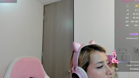 Lolly  online show from December 28, 1:28 pm