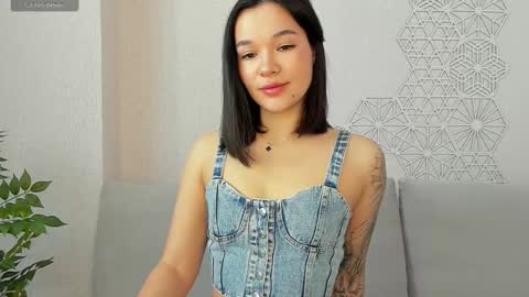 lolly_turner online show from March 12, 5:32 am