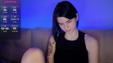 Elly online show from February 1, 7:34 pm