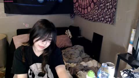 londonray online show from October 31, 8:40 am