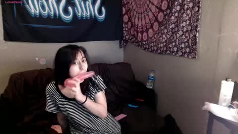 londonray online show from April 12, 9:06 pm