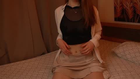 Snapshot of look_my_passion chatting on February 4, 7:44 pm Hanna online show from February 4, 7:44 pm