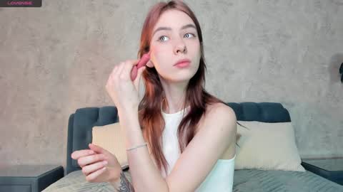 Snapshot of look_my_passion chatting on February 2, 6:59 am Hanna online show from February 2, 6:59 am