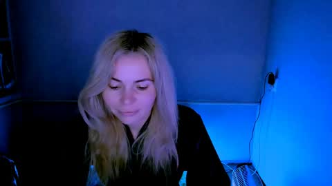 Lora online show from April 22, 2:52 am