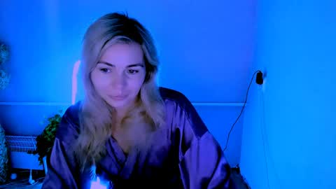 Lora online show from June 9, 2:44 am
