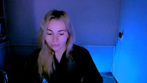 Lora online show from April 24, 2:25 am