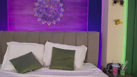 Lora online show from April 26, 8:17 pm