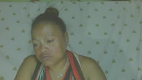 LorahVane online show from April 24, 1:14 pm