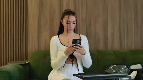 Miss online show from March 2, 7:43 am