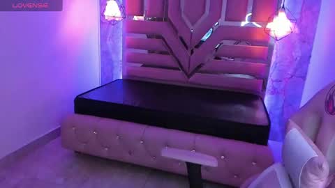 lorem_adams online show from January 17, 9:28 pm