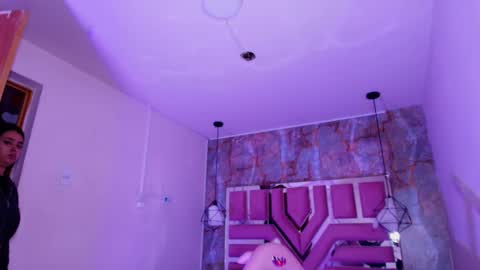 lorem_adams online show from September 18, 11:20 am