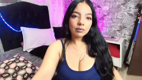Loren online show from March 22, 7:42 pm