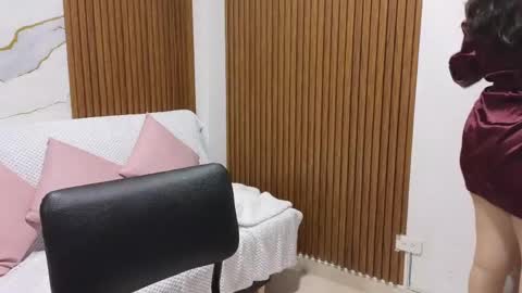 Loren online show from April 27, 3:03 am