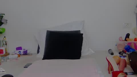 Hi Im Lorena an independent model Im waiting for you for any craziness you dream of... online show from February 10, 3:59 pm