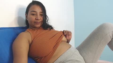 Loretta Gmez online show from April 24, 10:01 pm