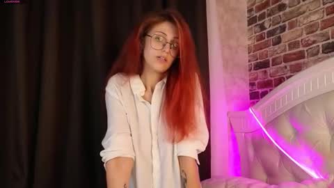 Snapshot of loretta_martinez chatting on October 9, 11:20 pm loretta_martinez online show from October 9, 11:20 pm