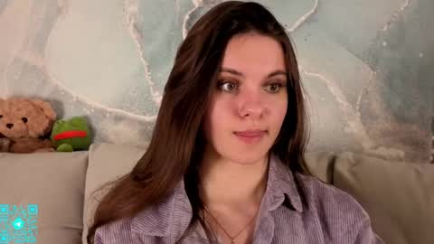 Chloe for Fan BlackHole online show from April 26, 5:10 pm