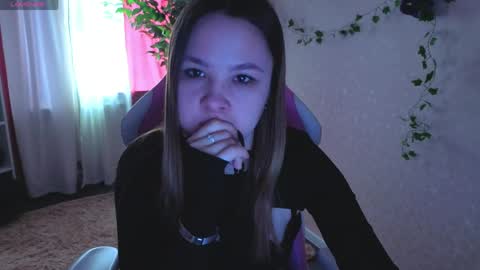 LORI online show from April 22, 9:17 am