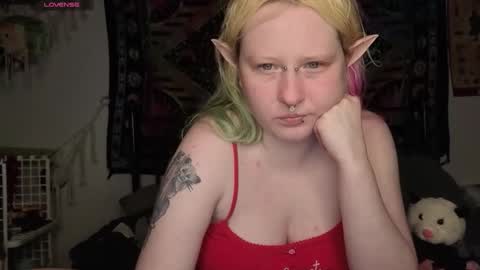 Lori Critter online show from May 15, 11:18 pm