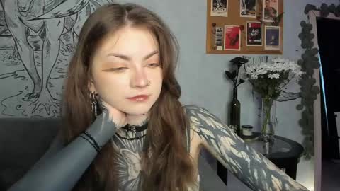 lostallice online show from April 18, 5:21 am