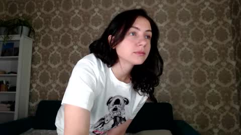 Louise online show from September 29, 1:54 am