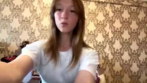 louracryderman online show from August 7, 3:13 am