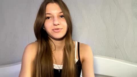 Lesi online show from February 28, 11:20 am