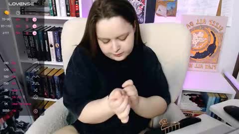 Mia  online show from February 13, 12:07 pm