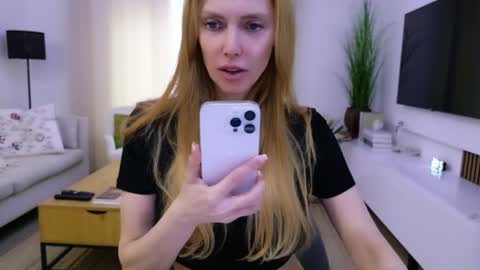 love_call online show from June 12, 7:27 am