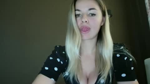 Megane online show from November 22, 12:30 pm