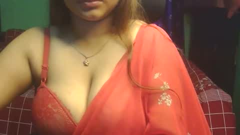 Snapshot of love_luna_angel chatting on October 20, 10:46 pm Luna online show from October 20, 10:46 pm