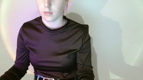 Vivian online show from February 17, 11:20 am