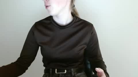 Vivian online show from April 23, 12:40 pm