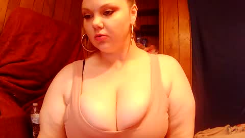 Snapshot of lovegoldberg593 chatting on September 16, 2:19 am Love Goldberg online show from September 16, 2:19 am