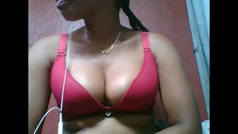 Snapshot of loveinlife750427 chatting on September 8, 4:06 pm loveinlife750427 online show from September 8, 4:06 pm