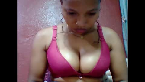 loveinlife750427 online show from December 3, 4:59 am