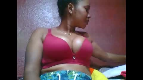 loveinlife750427 online show from January 6, 5:55 am