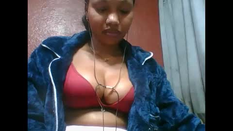 loveinlife750427 online show from October 23, 6:36 pm