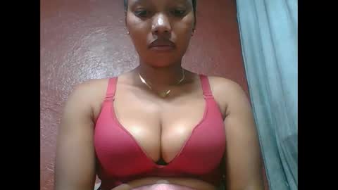 loveinlife750427 online show from November 15, 6:25 am