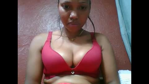Snapshot of loveinlife750427 chatting on September 9, 5:24 pm loveinlife750427 online show from September 9, 5:24 pm