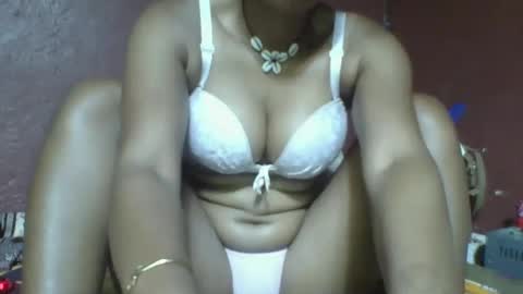Snapshot of loveinlife750427 chatting on March 2, 4:39 am loveinlife750427 online show from March 2, 4:39 am