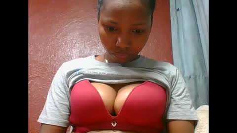 Snapshot of loveinlife750427 chatting on September 14, 5:27 am loveinlife750427 online show from September 14, 5:27 am